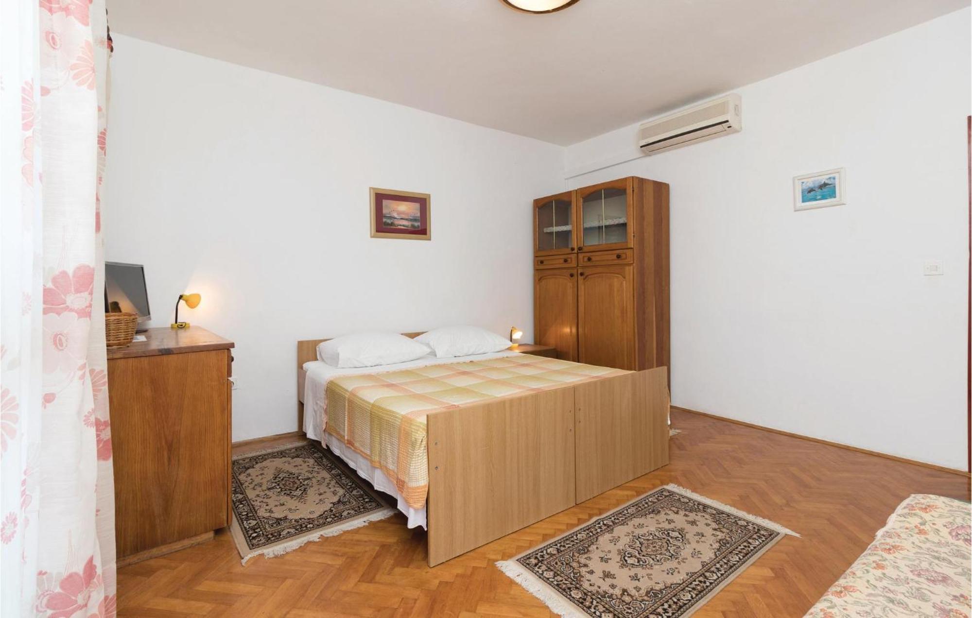 Nice Apartment In Zadar With Wifi ภายนอก รูปภาพ