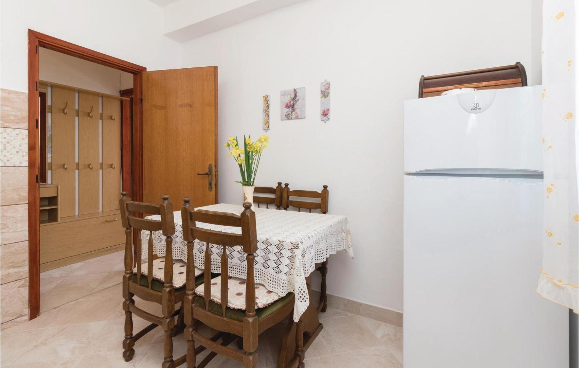 Nice Apartment In Zadar With Wifi ภายนอก รูปภาพ