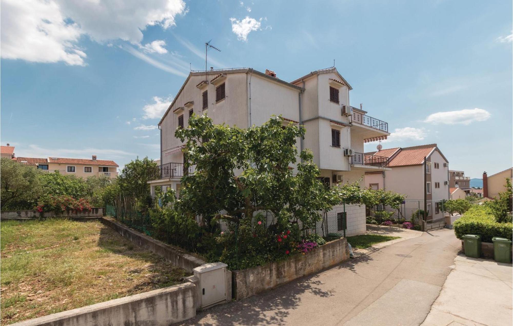 Nice Apartment In Zadar With Wifi ภายนอก รูปภาพ